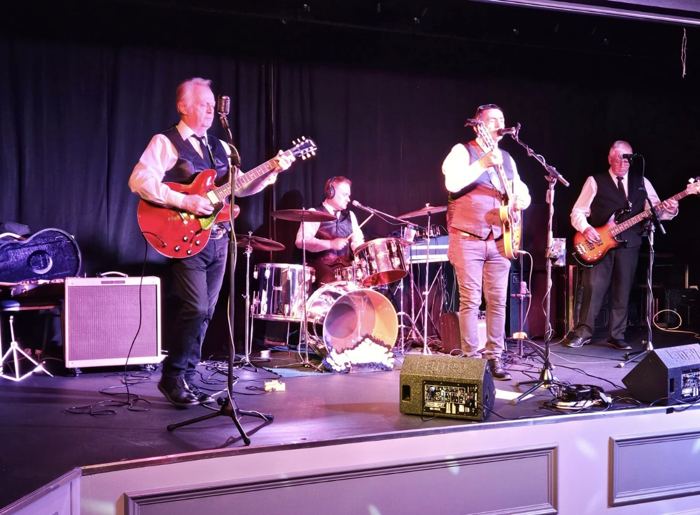 The Originals live: guitar, drums and bass on stage